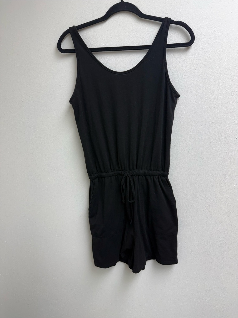 ReoRia Black Sleeveless Drawstring One-Piece Romper